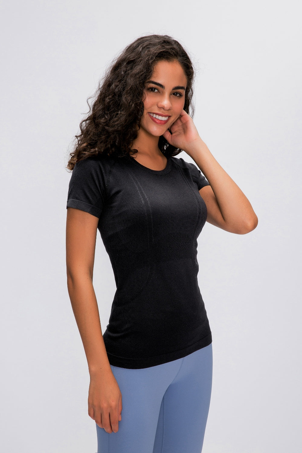 Round Neck Short Sleeve Active T-Shirt Black