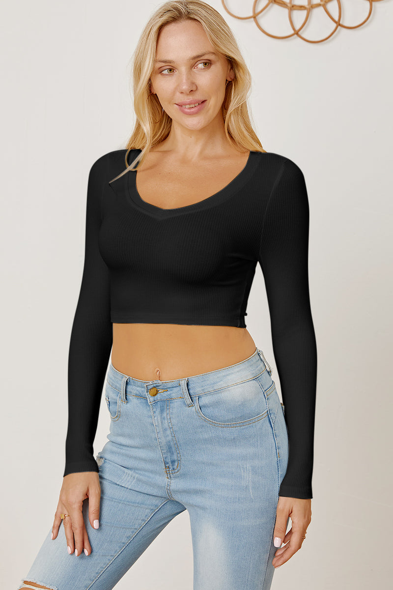 Round Neck Long Sleeve Cropped T-Shirt Black