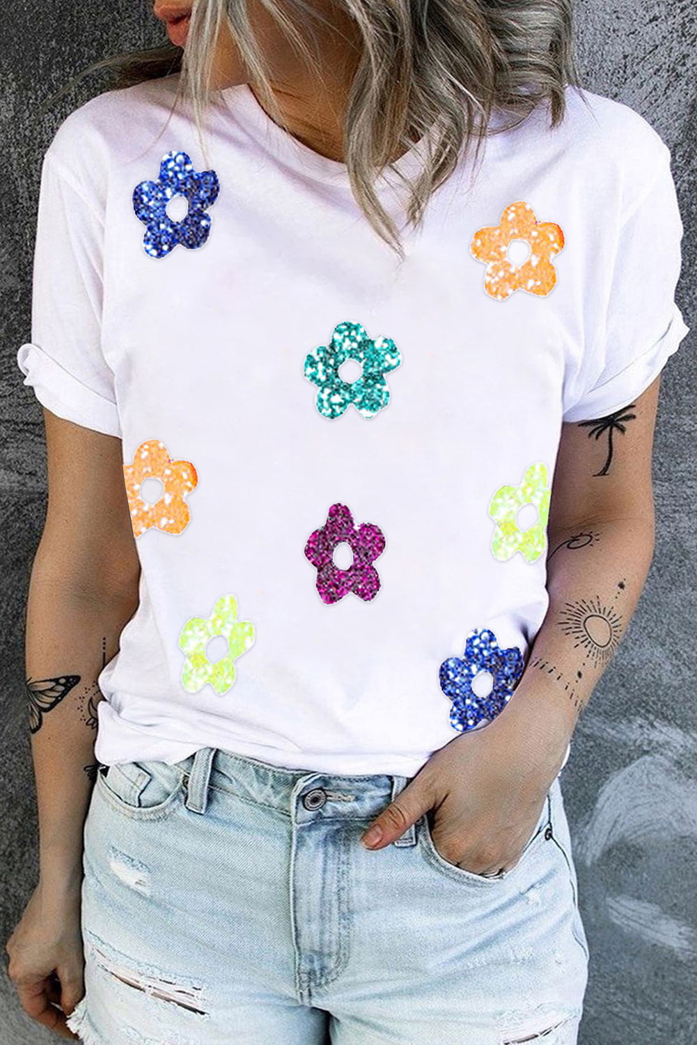 Sequin Flower Round Neck Short Sleeve T-Shirt White
