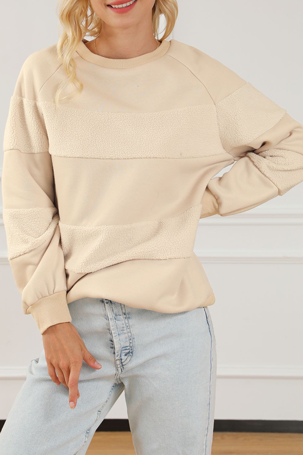 Round Neck Raglan Sleeve Sweatshirt Beige