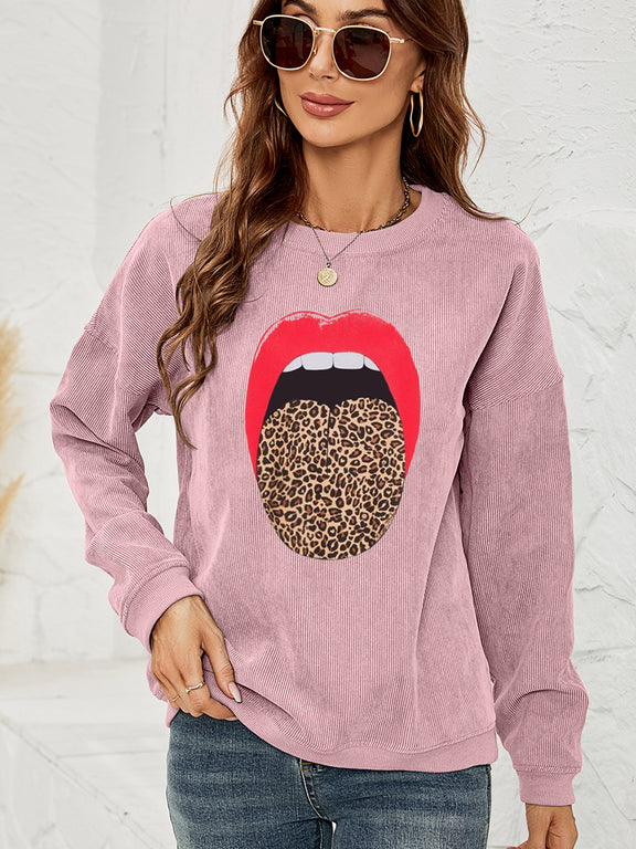 Round Neck Dropped Shoulder MAMA Graphic Sweatshirt Dusty Pink