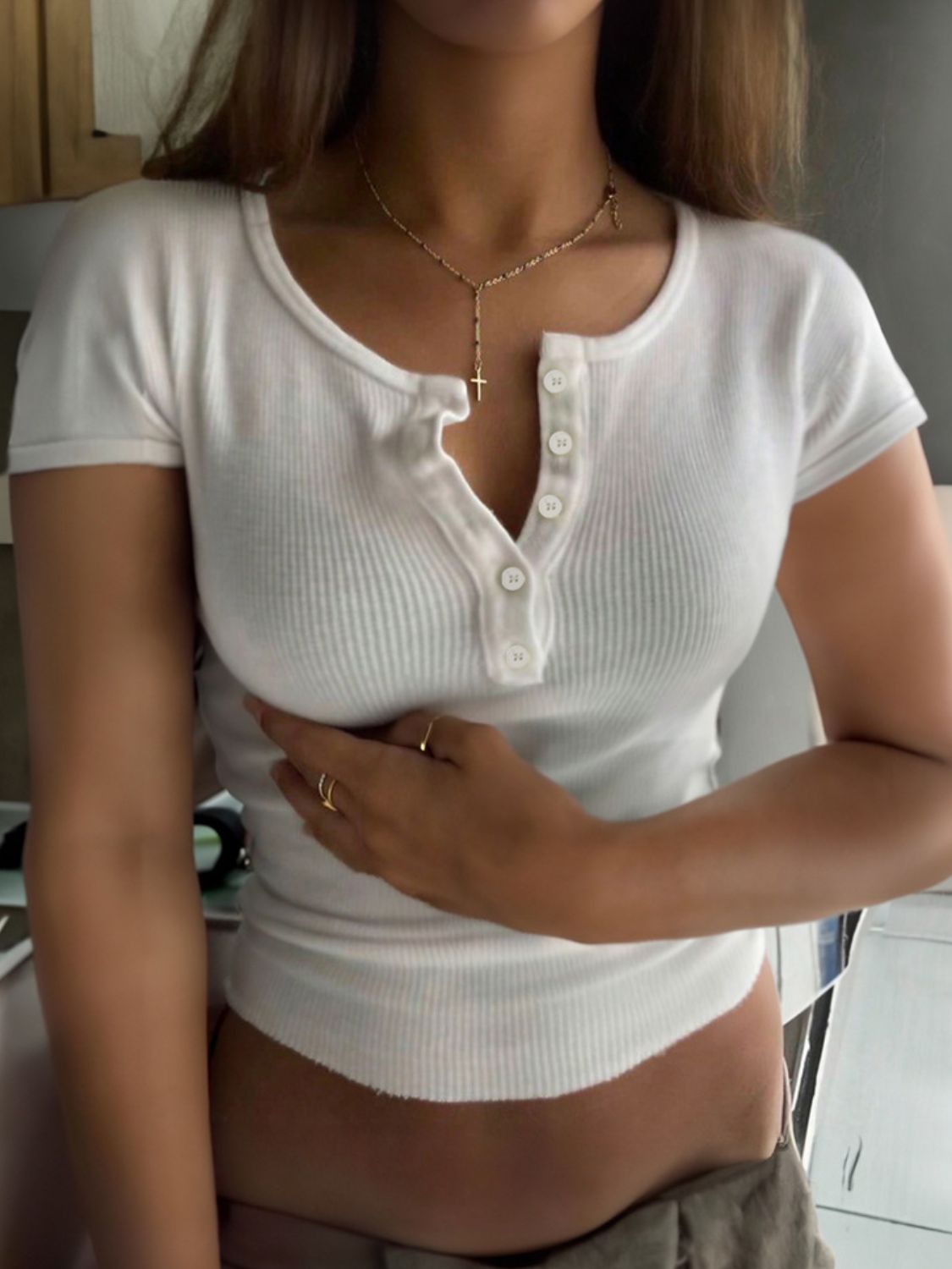 Devine Button Detail Round Neck Short Sleeve T-Shirt White