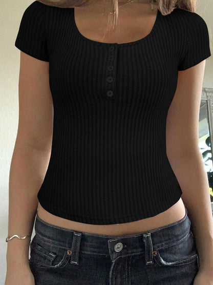 Devine Button Detail Round Neck Short Sleeve T-Shirt Black